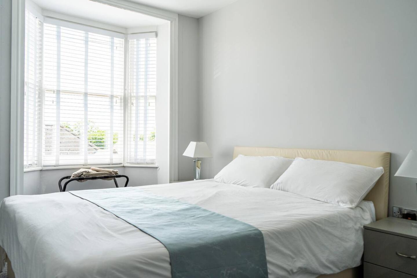 Holiday home Spacious Stylish By And Dreamland Pass The Keys