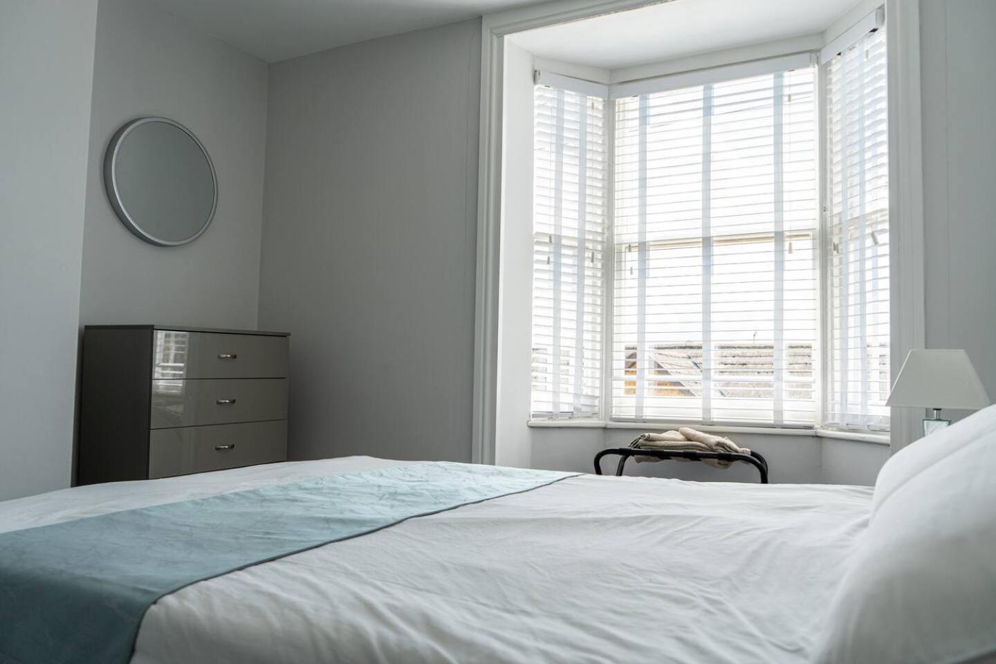 Holiday home Spacious Stylish By And Dreamland Pass The Keys