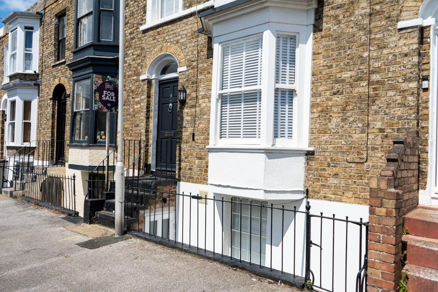 Holiday home Spacious Stylish By And Dreamland Pass The Keys *